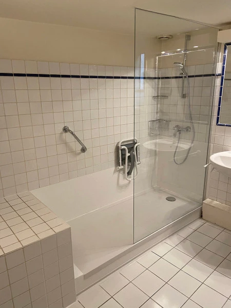 Remplacement baignoire par douche à Puteaux
